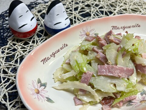 味噌マヨで♬セロリとショルダーベーコンのサラダ
